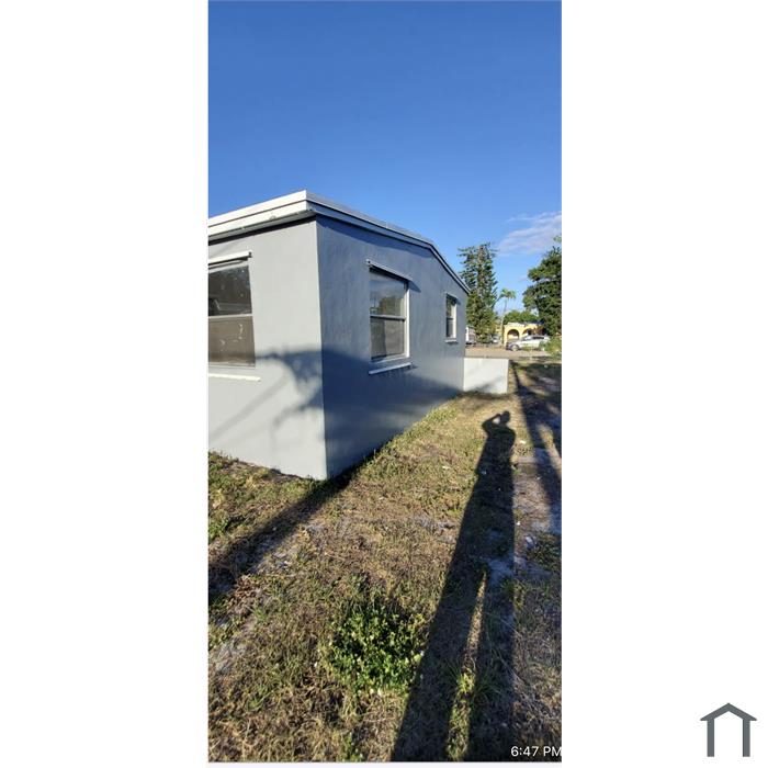 1901 NW 127th St